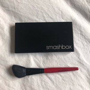 Smashbox contour pallet with brush light/medium